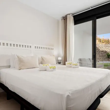 Vivi Homes - Calanova 1 *